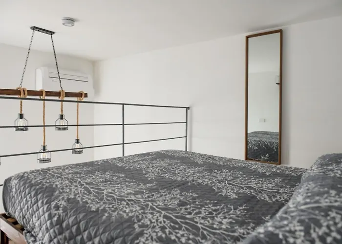 Raffaella Paola * Bari